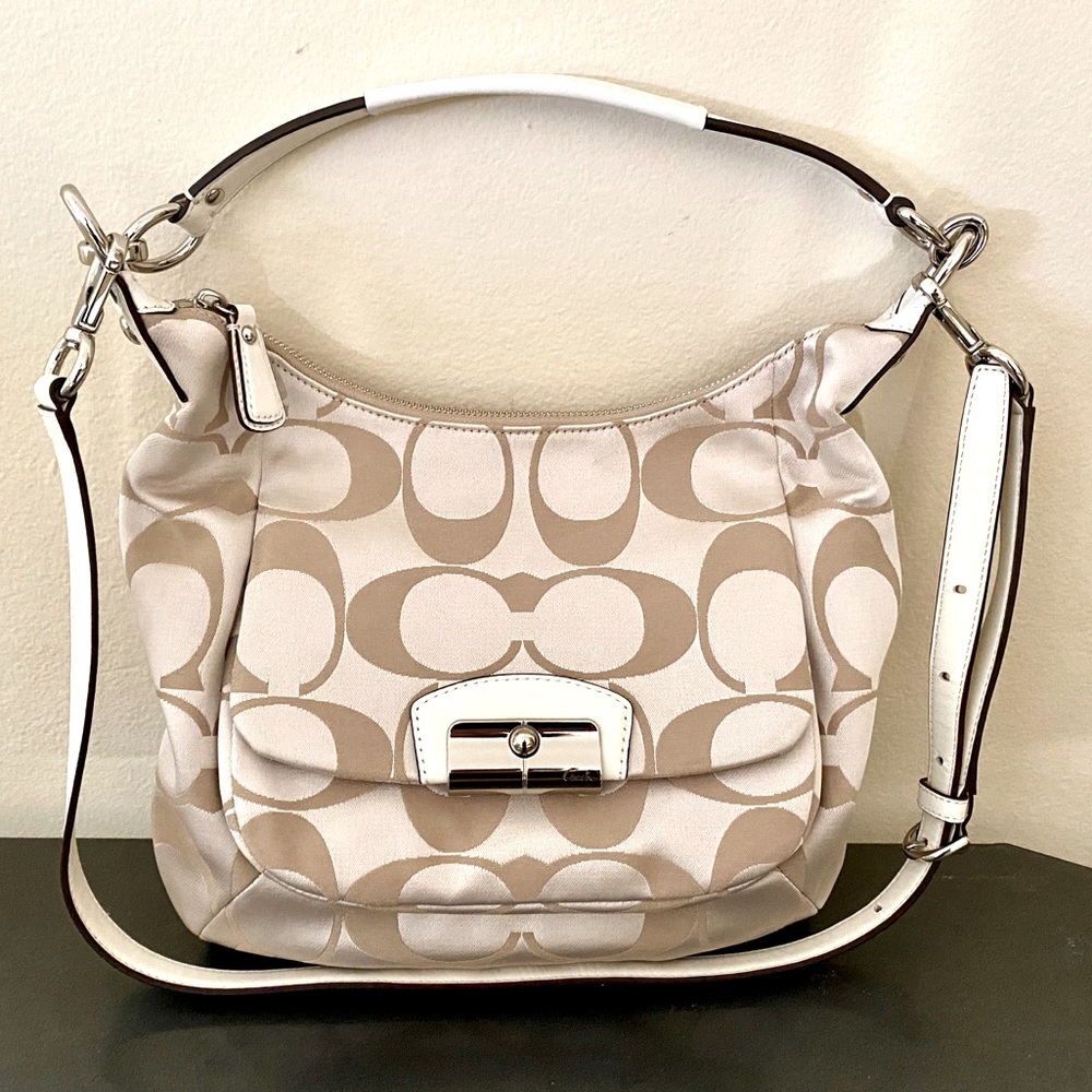 Coach Signature Shoulder Bag